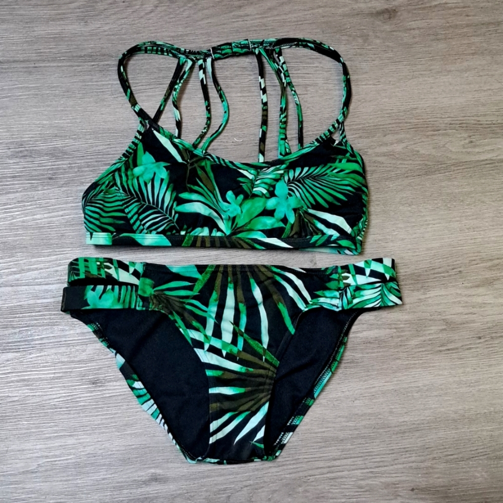 Size LG swimsuit